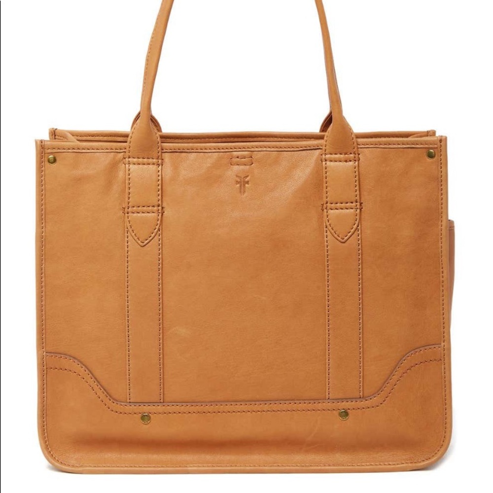 Frye Madison Leather Shopper Tote in Tan